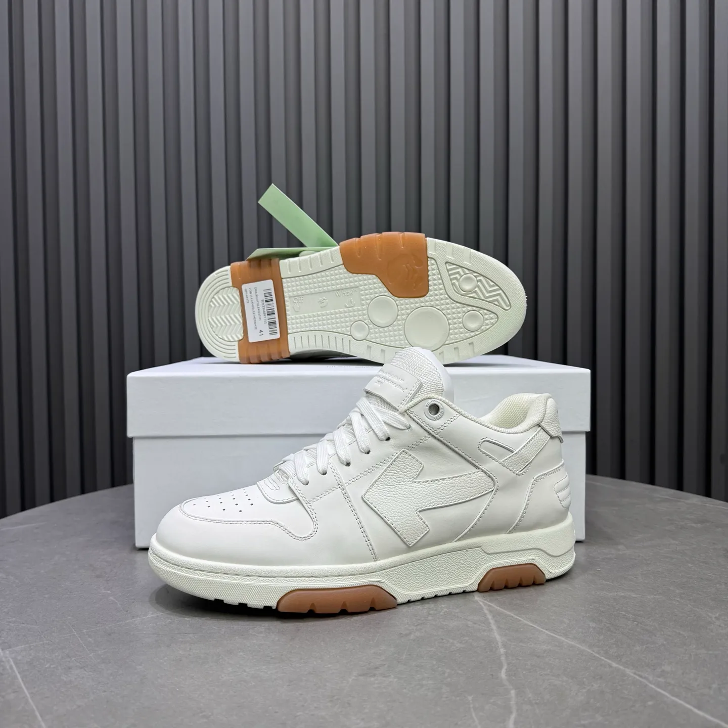 P620 OFF WHITE⚡️Couple model⚡️35-40 women’s model 39-46 men’s model